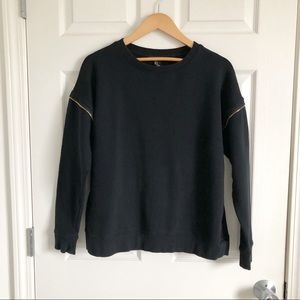 Forever 21 Black Crewneck Sweater